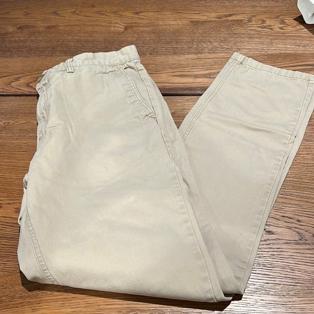 Mens Old Navy lived in Chino